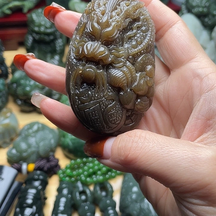 开***好和田玉未镶嵌挂件