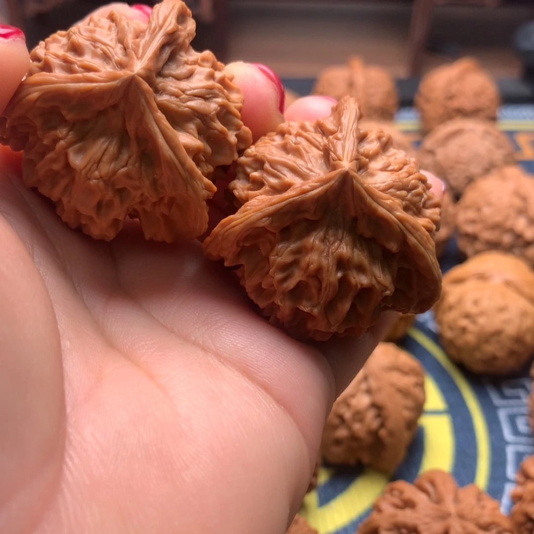 【闪购商品】把件文玩核桃锦**河三棱41