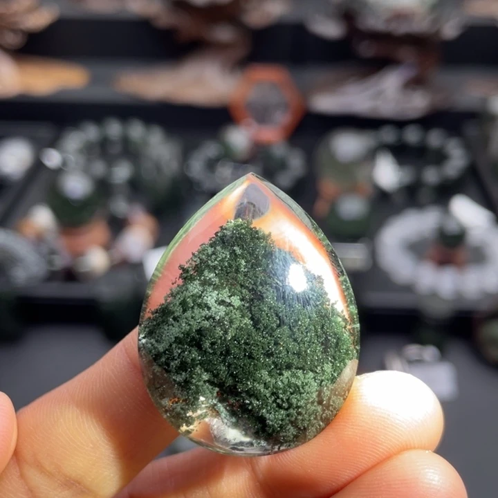 未镶嵌颈饰水晶绿幽灵水滴定制