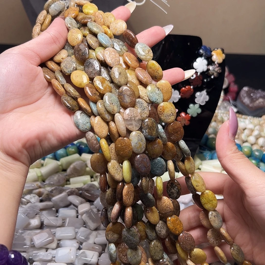 玛瑙/玉髓合金珠宝半成品d347 12m 原石椭圆一条