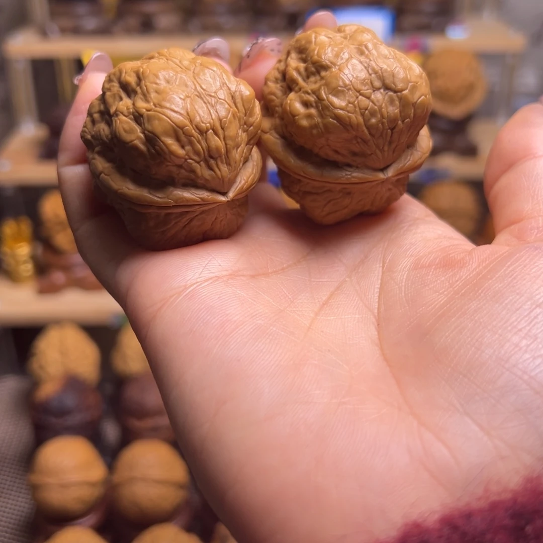 桃核把件香炉疙瘩包H49、40……