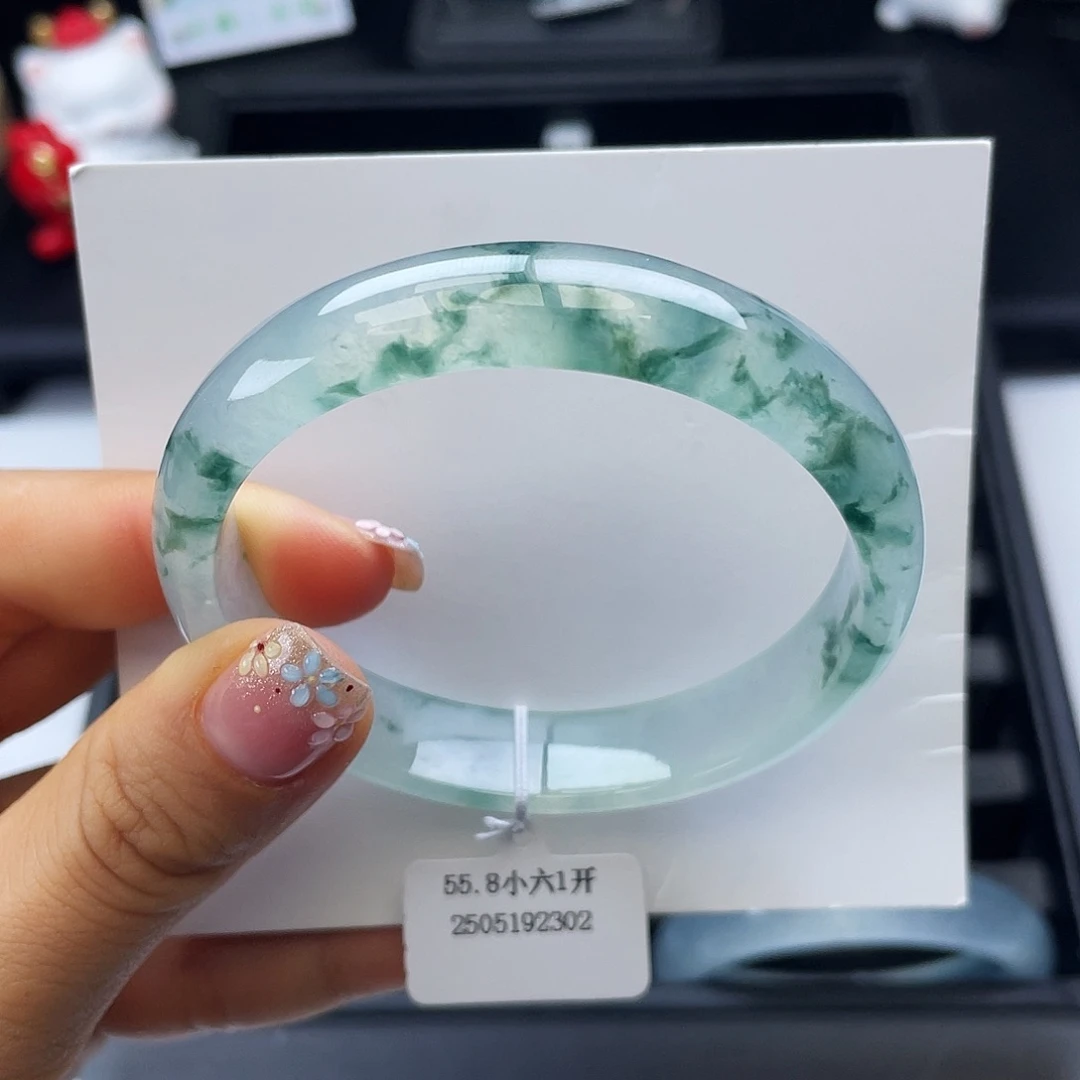 翡翠手镯未镶嵌56冰飘花正圈
