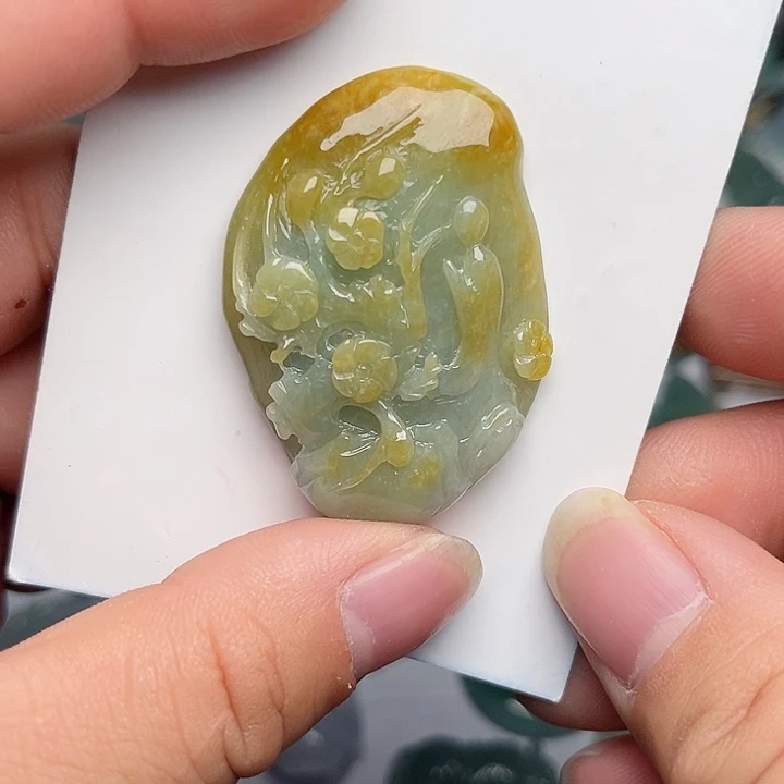 翡翠颈饰未镶嵌悟道