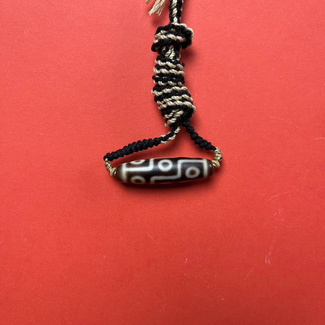 旧藏九眼天宝玛瑙勒子+藏银配饰 Y9926