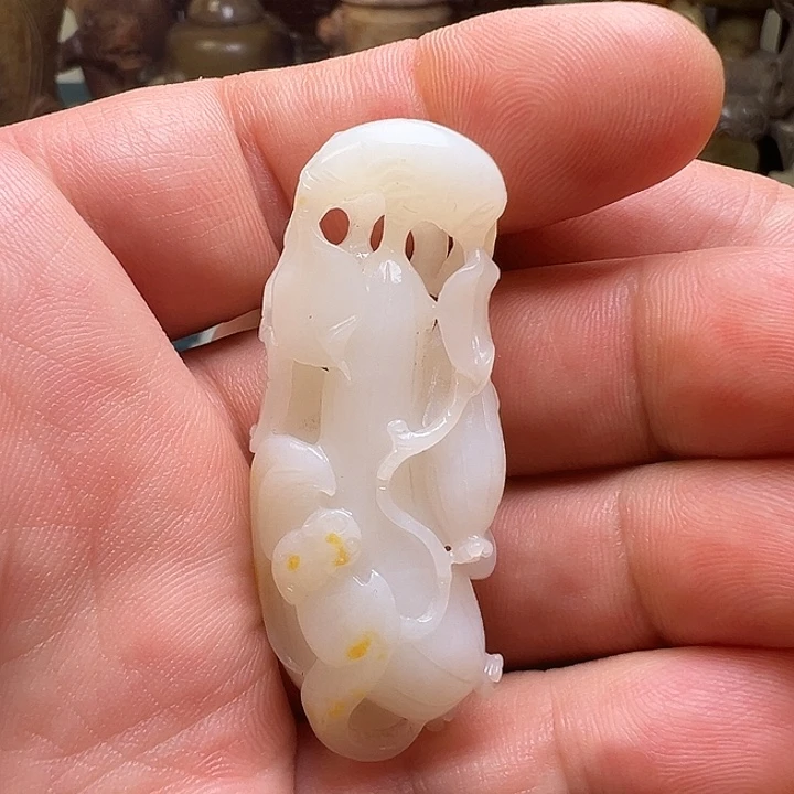 和田玉未镶嵌挂件