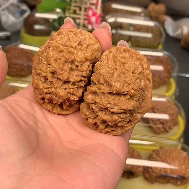 文玩核桃吊坠揽**你53官帽