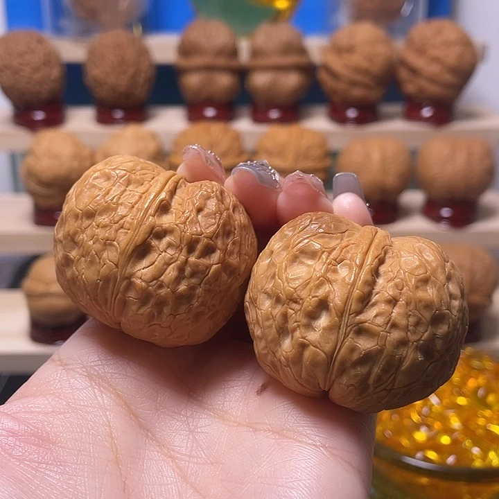 吊坠文玩核桃红尊9