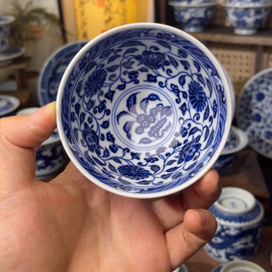【***】汀蓝纯手绘菊瓣鸡心杯