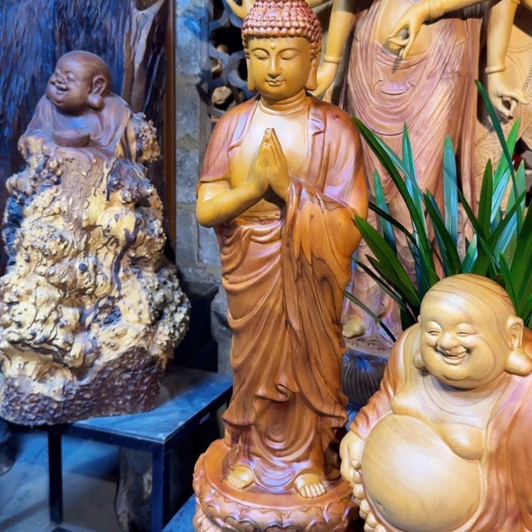 哥***调木如来香樟木精品木雕摆件艺术