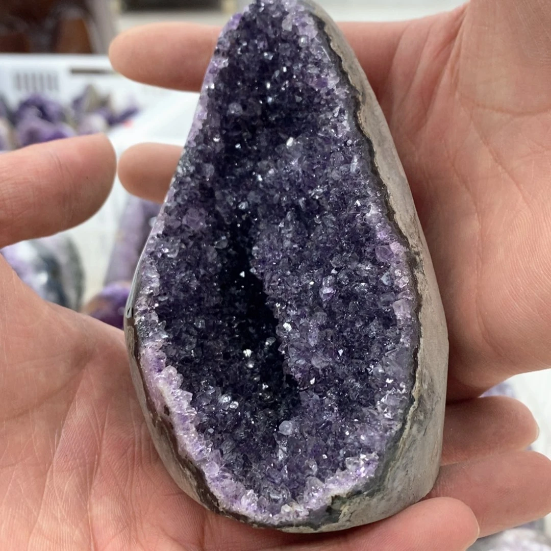 紫晶大型摆件（非配饰）未镶嵌