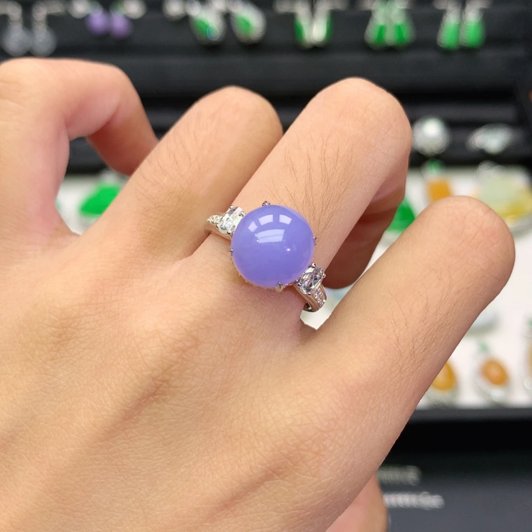 翡翠18K金镶嵌戒指