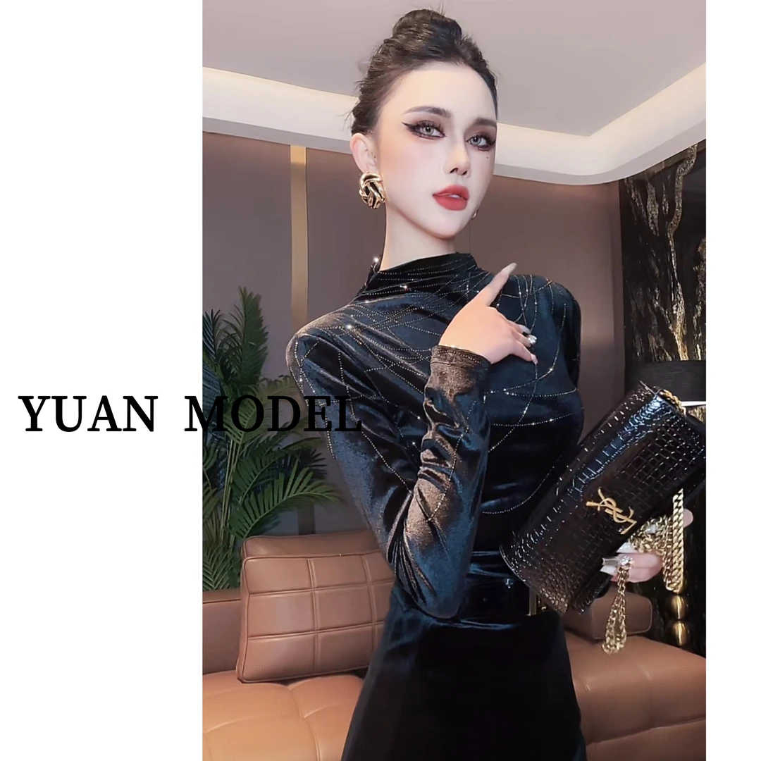 YUAN MODEL/媛老板-烫钻项链丝绒长袖T恤半高领打底上衣 090523
