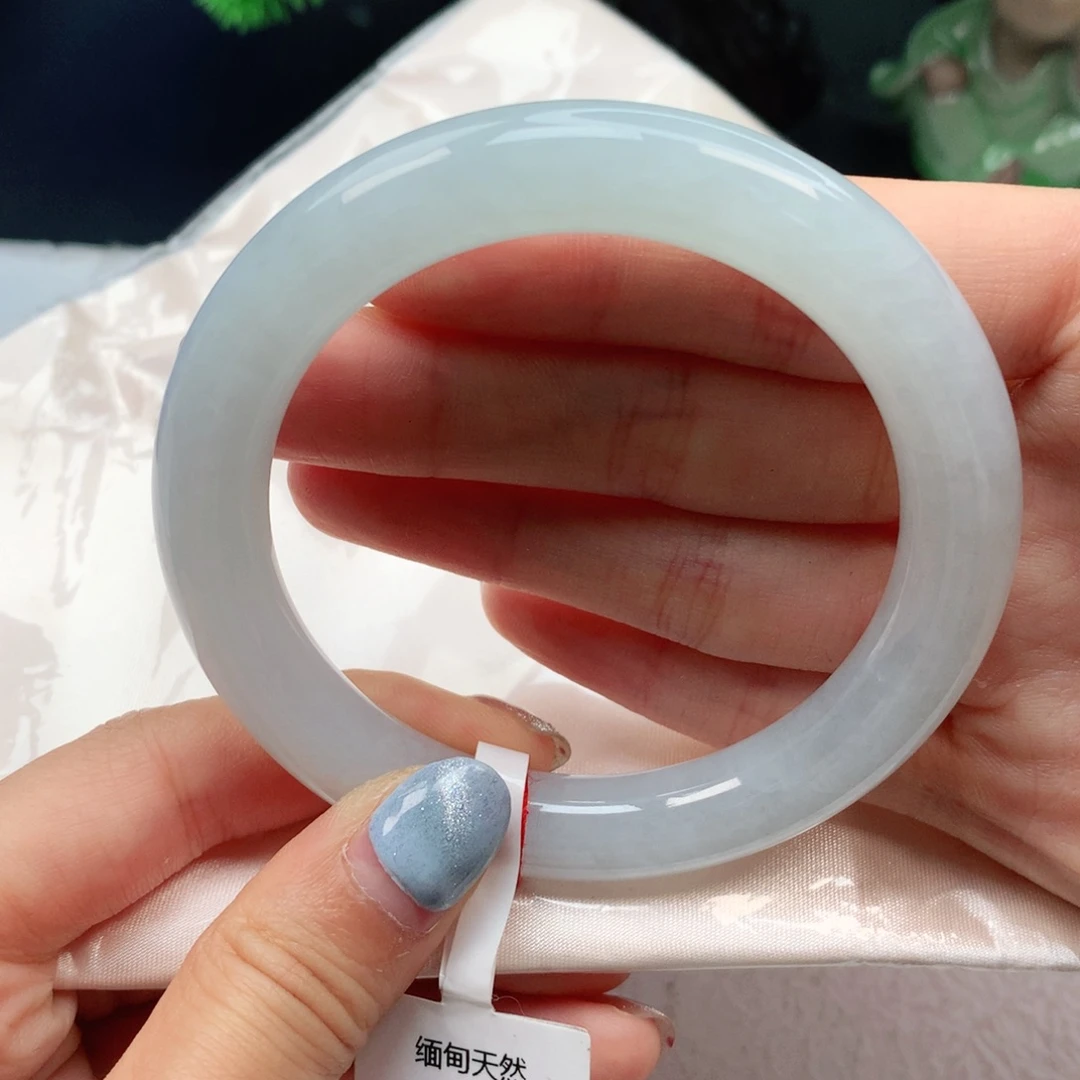 翡翠手镯未镶嵌翡翠手镯55圆