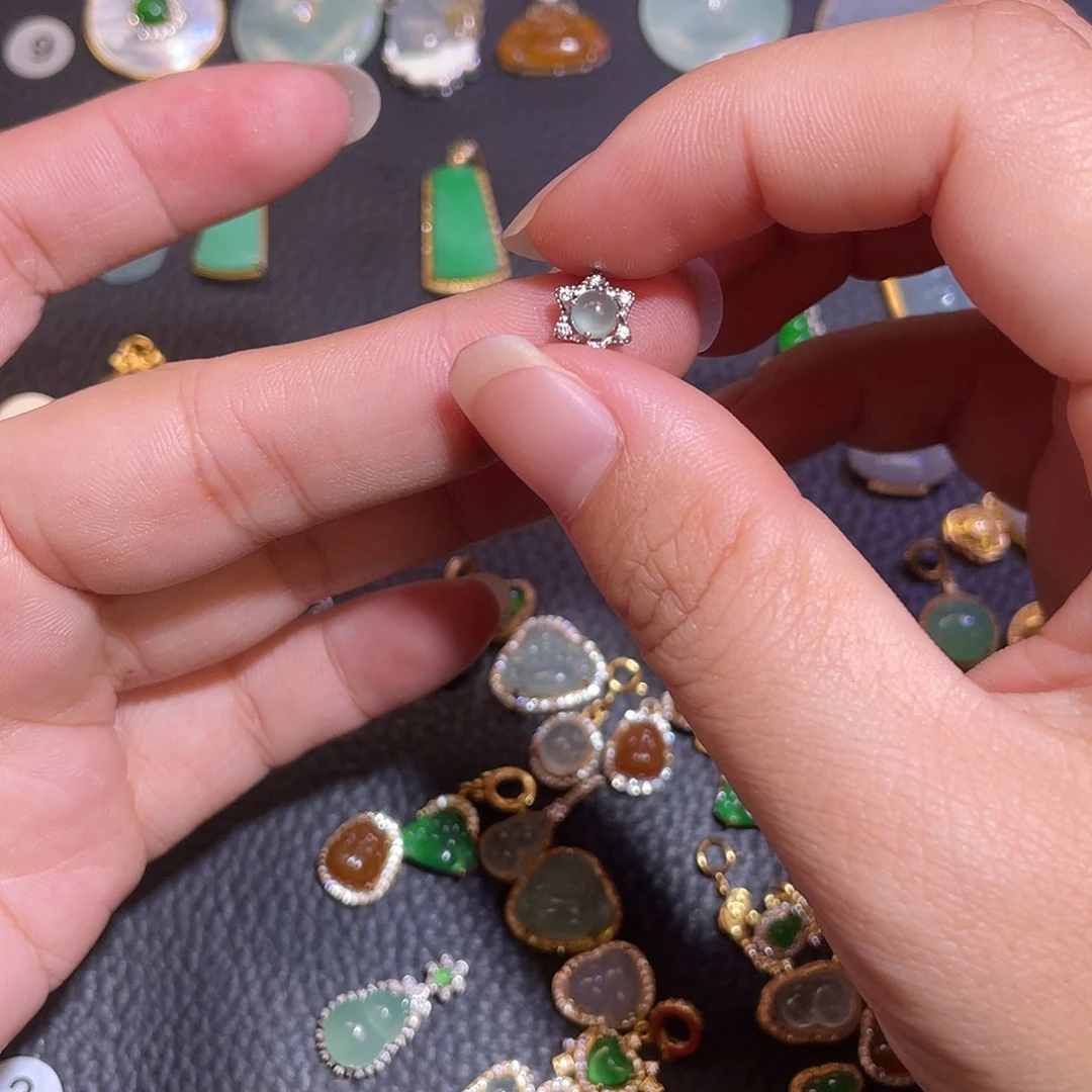 翡翠银S925镶嵌颈饰