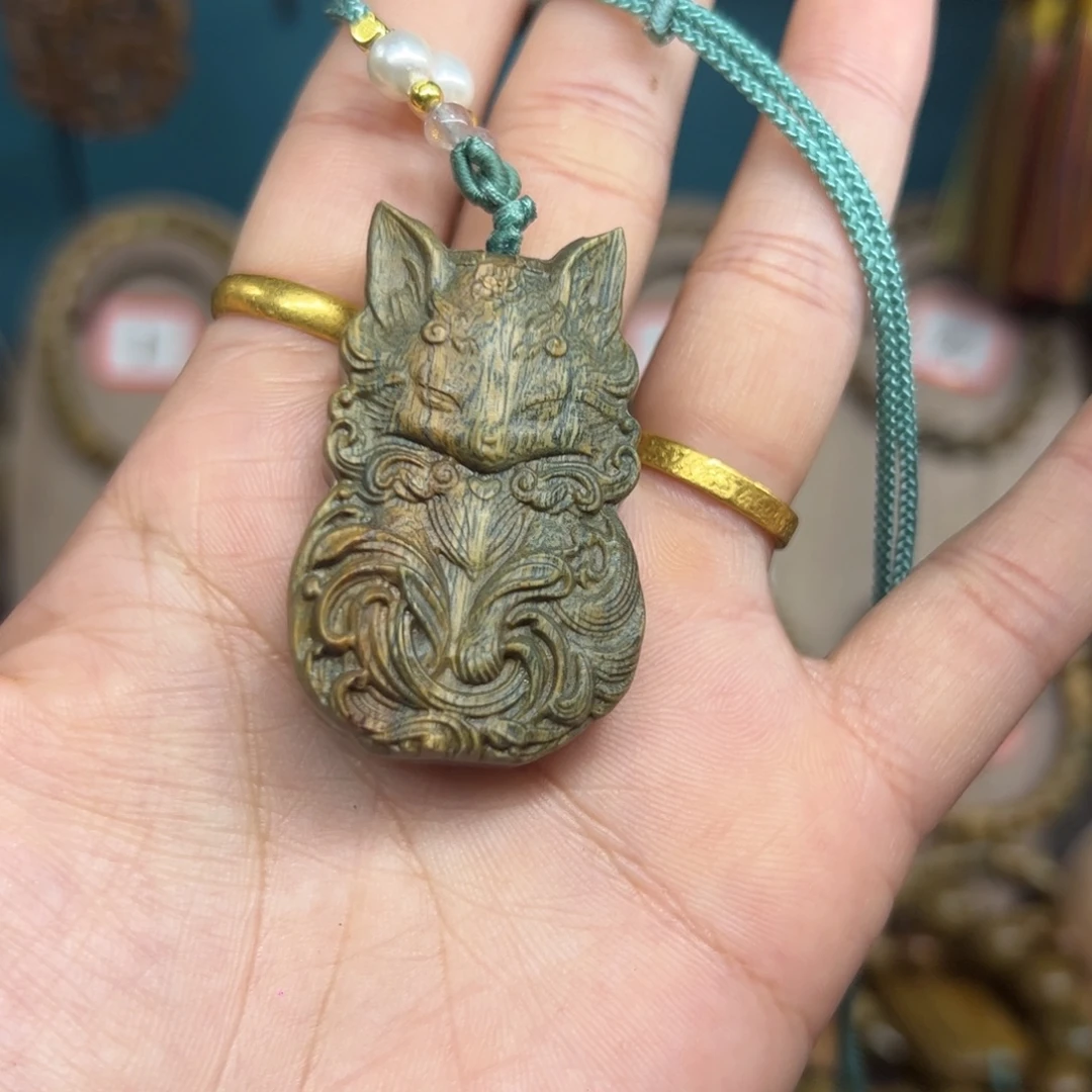 维腊木（绿檀）无事牌