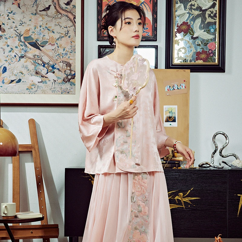 陌遇夏季中国风新款提花缎刺绣茶服新中式琵琶襟唐装上衣M246031
