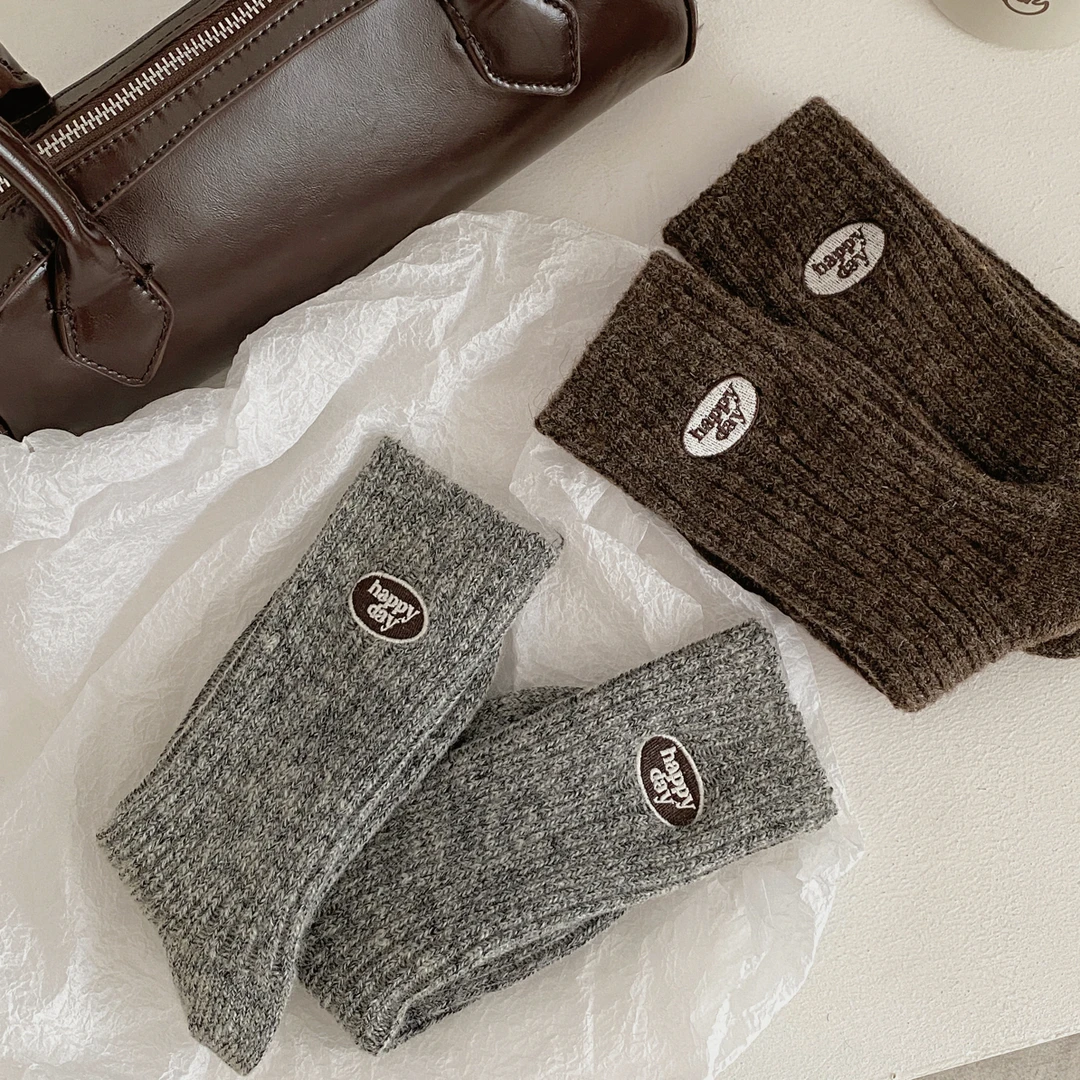 60%羊毛袜韩代字母羊毛袜花纱刺绣字母加厚保暖男女同款基础博肯