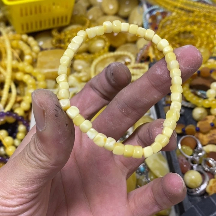 裸石蜜蜡未镶嵌手串