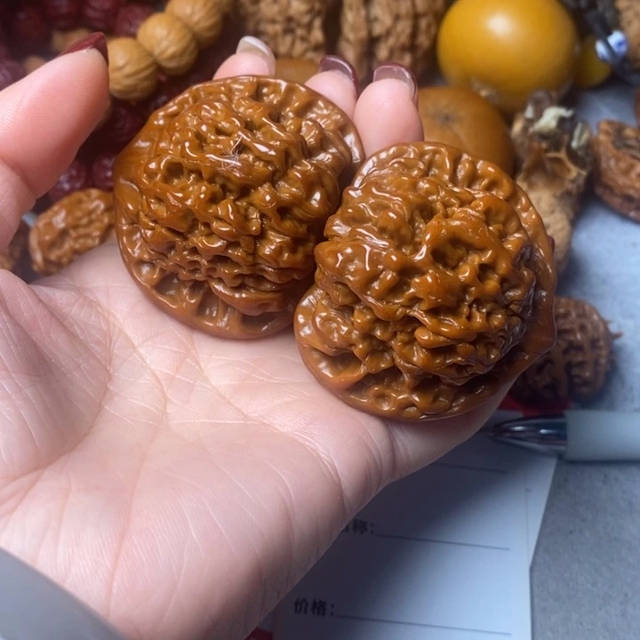 人***书文玩核桃吊坠官帽