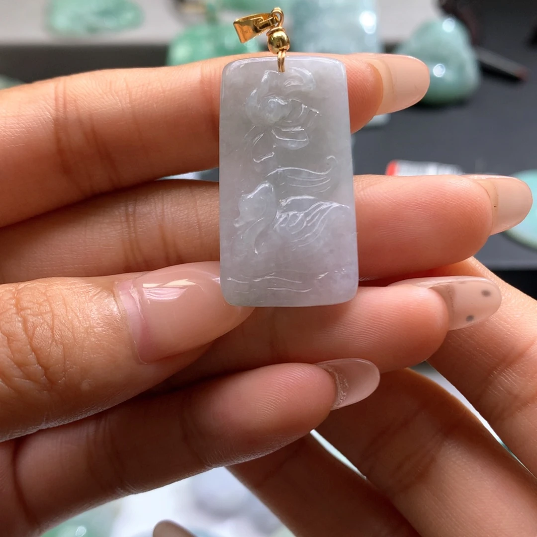 翡翠未镶嵌颈饰翡翠