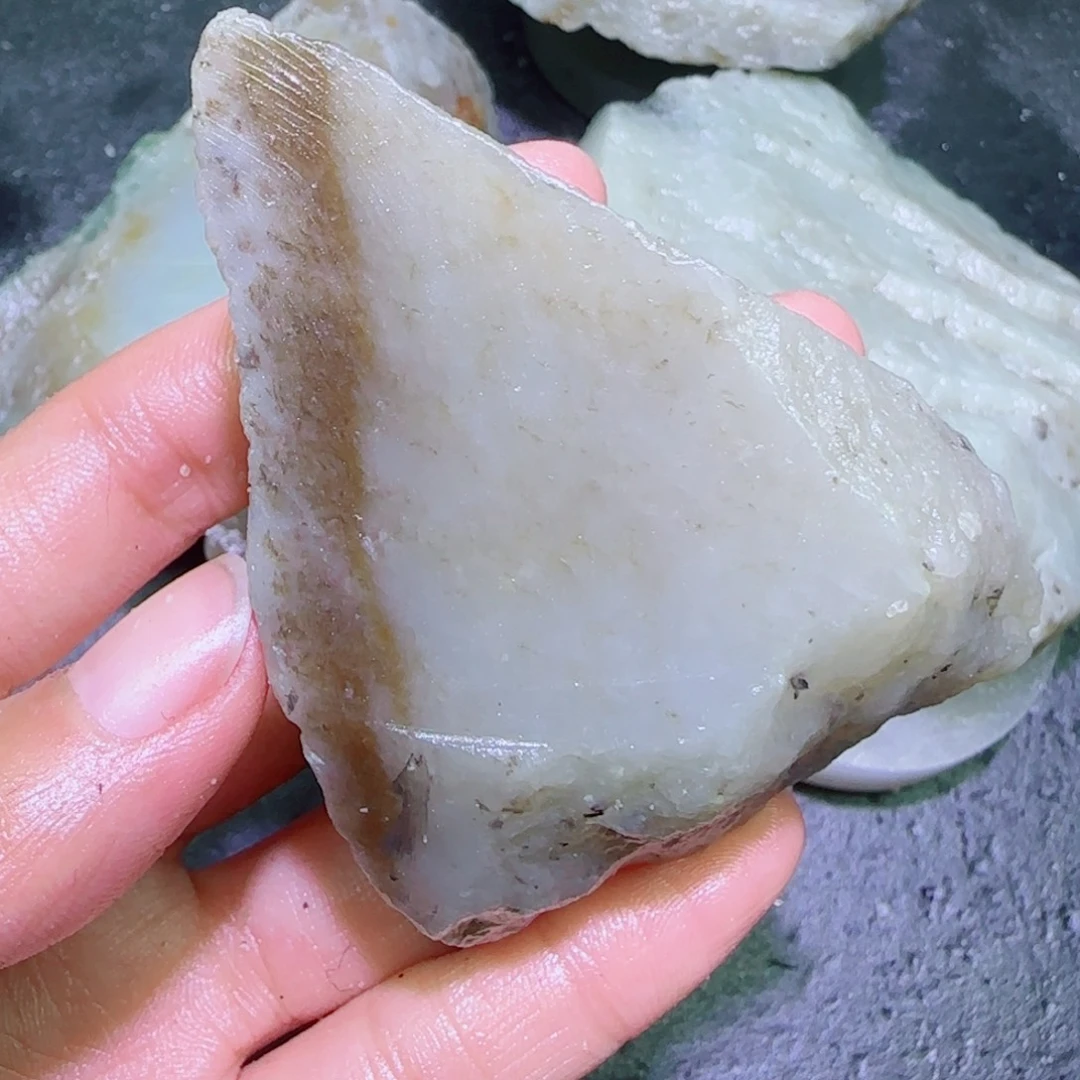 和田玉未镶嵌珠宝半成品