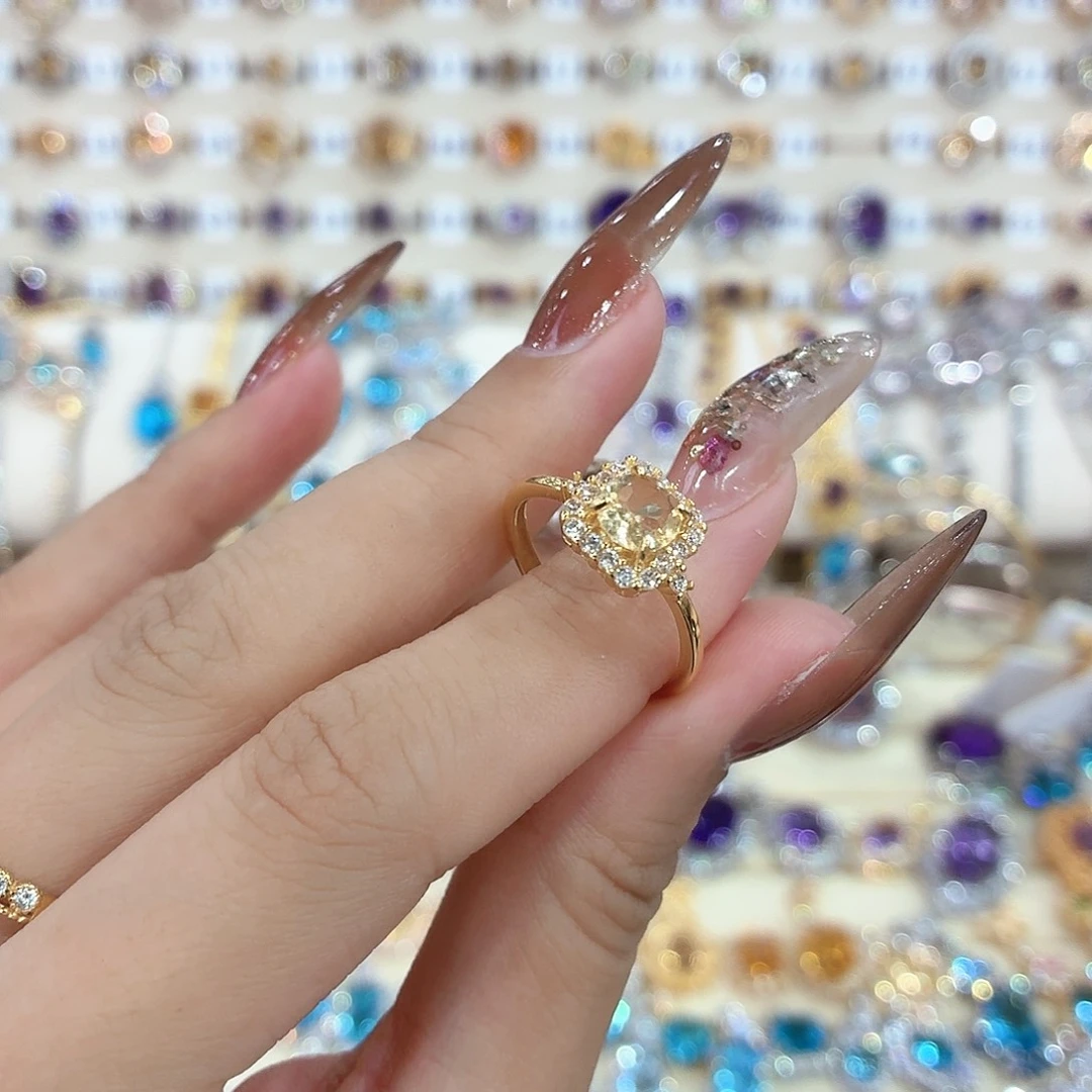 赵***贝黄晶戒指银S925镶嵌