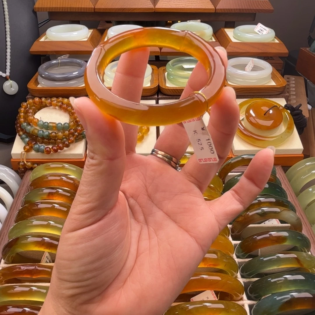 蛇纹石玉未镶嵌手镯52