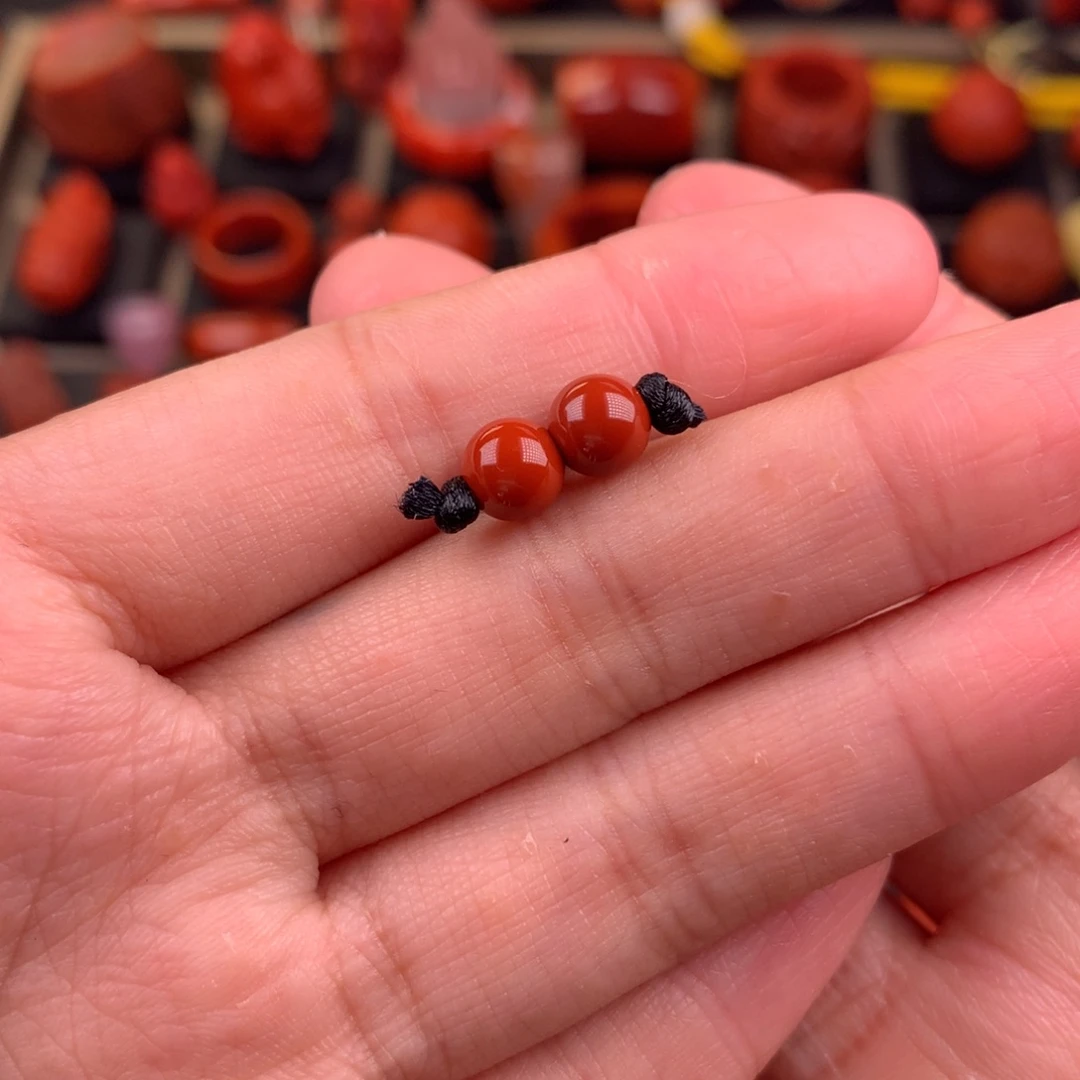 南红玛瑙未镶嵌圆珠对珠6+