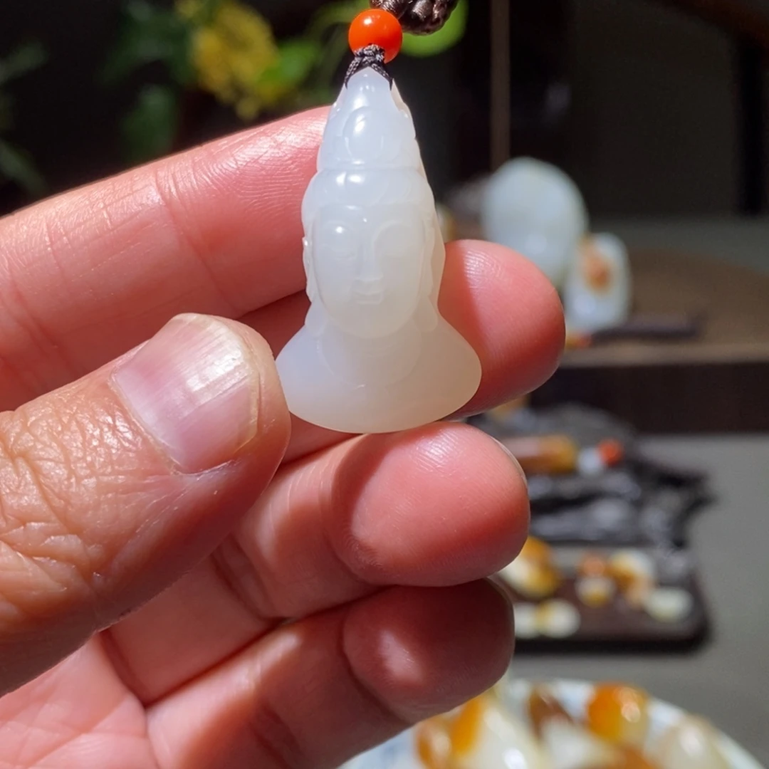 和田玉未镶嵌颈饰