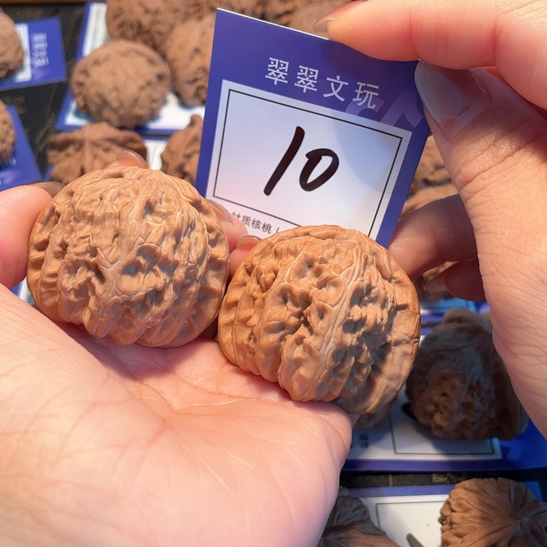 把件桃核10号全品白狮子4.5