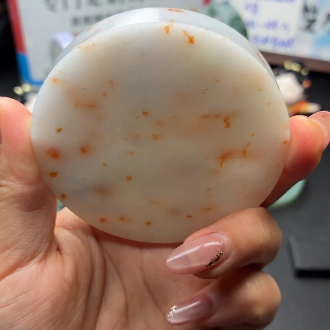 我***呀定制翡翠未镶嵌翡翠手镯