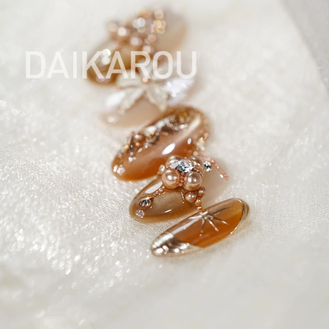 花羽棕翎 黛卡柔 预售 此度 中椭圆 长水滴 长椭圆手工穿戴甲10片