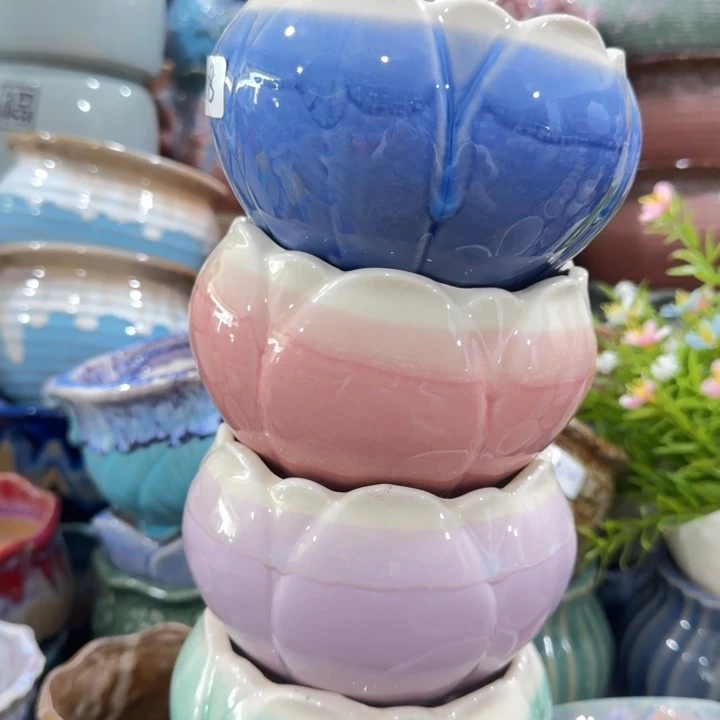 凑9块包邮，有孔，不清楚问客服