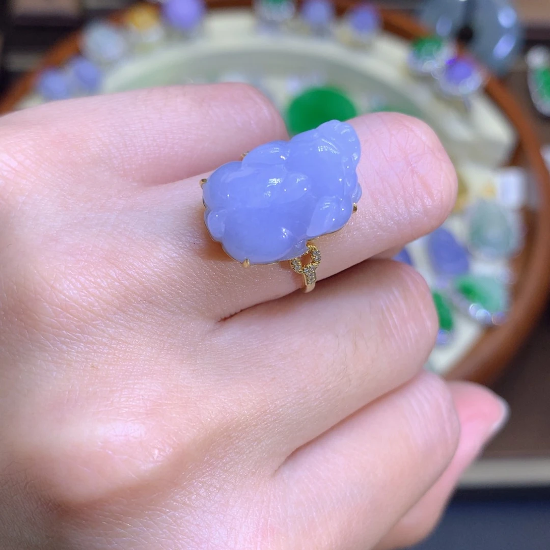 翡翠戒指18K金镶嵌翡翠