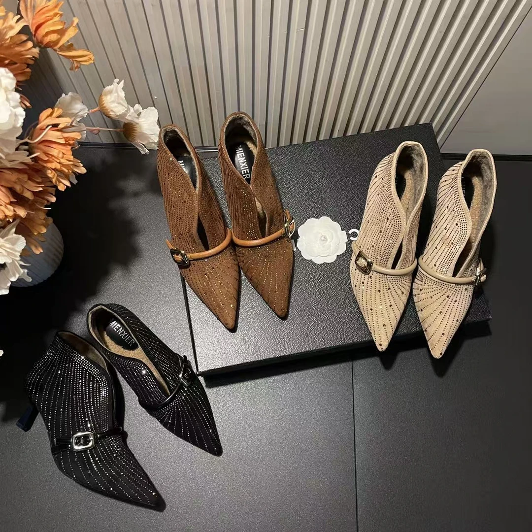 【现现】秋冬季新款精致满钻法式网红加绒高级感百搭尖头深口高跟鞋