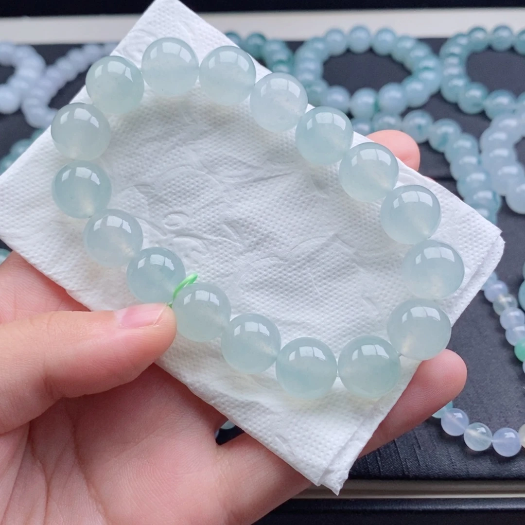 翡翠未镶嵌手串珠宝