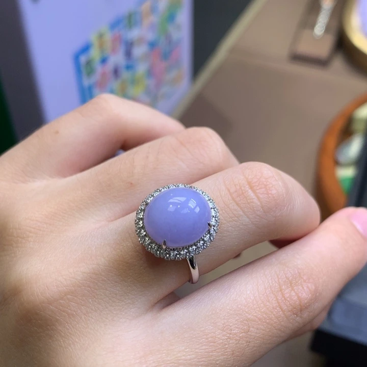 翡翠18K金镶嵌颈饰翡翠