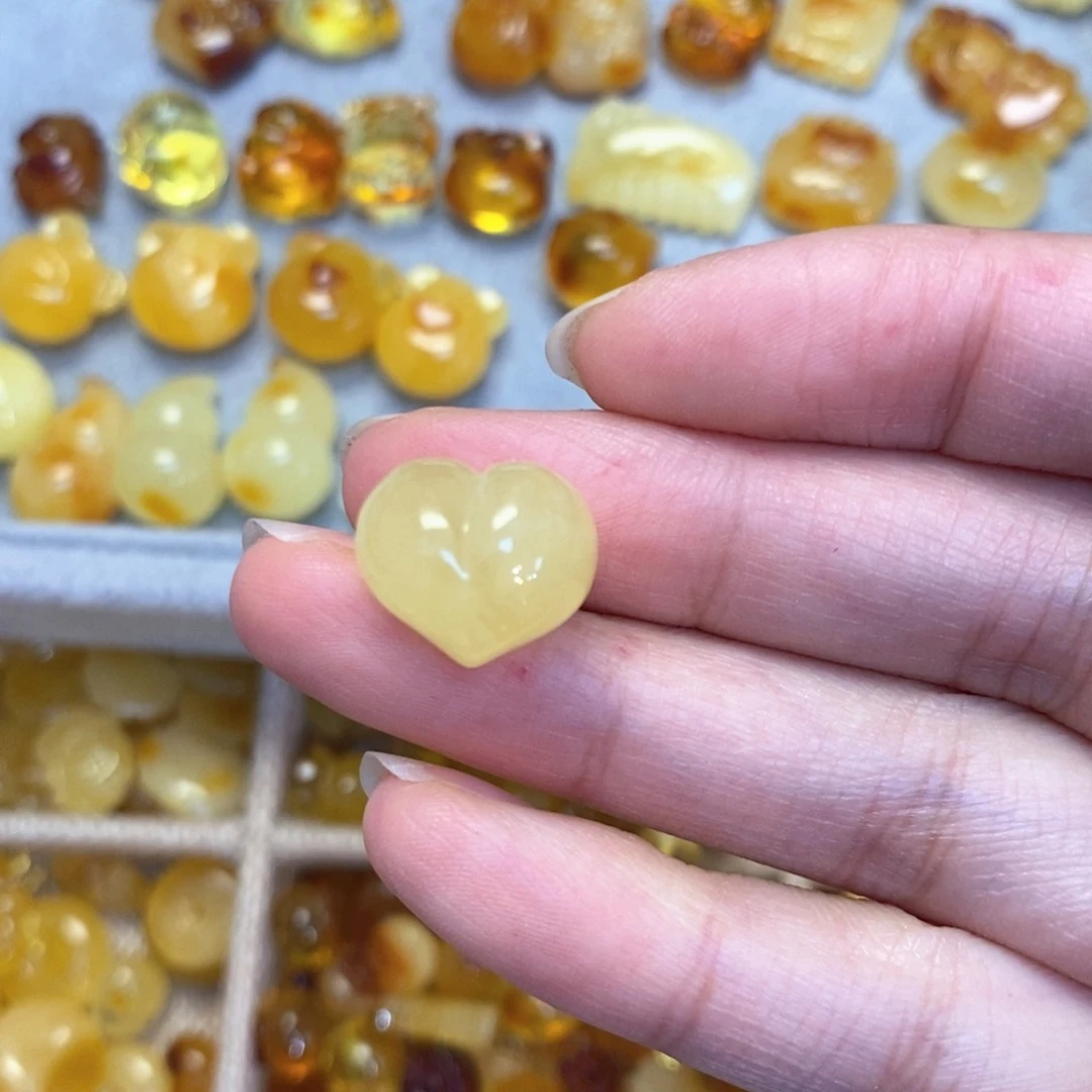 蜜蜡颈饰未镶嵌屁桃