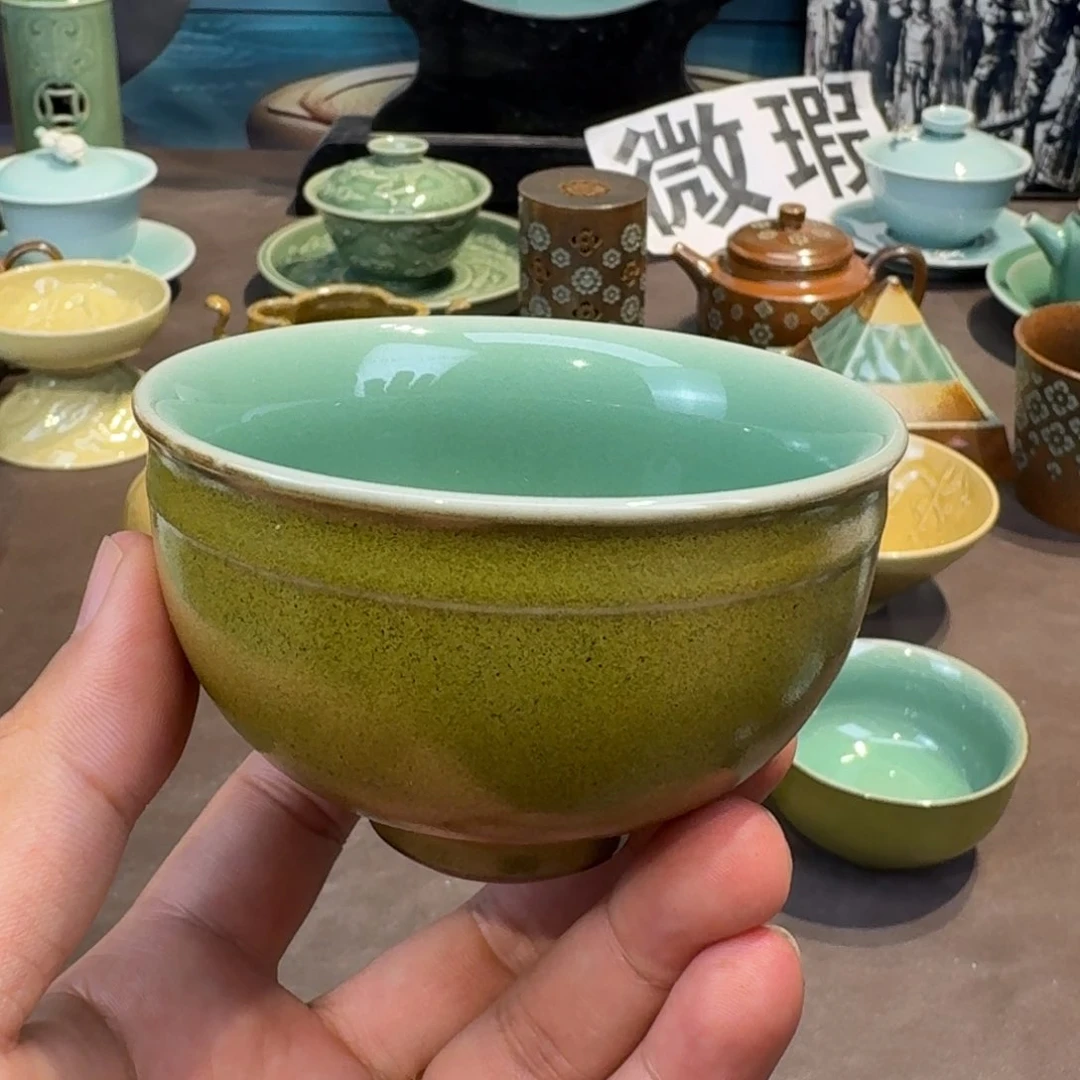 杯龙泉青瓷茶具微瑕