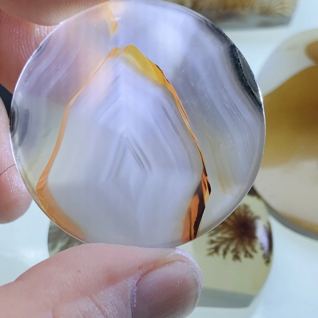 【闪购商品】玛瑙/玉髓颈饰未镶嵌中**眼