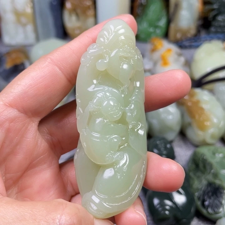 和田玉未镶嵌挂件