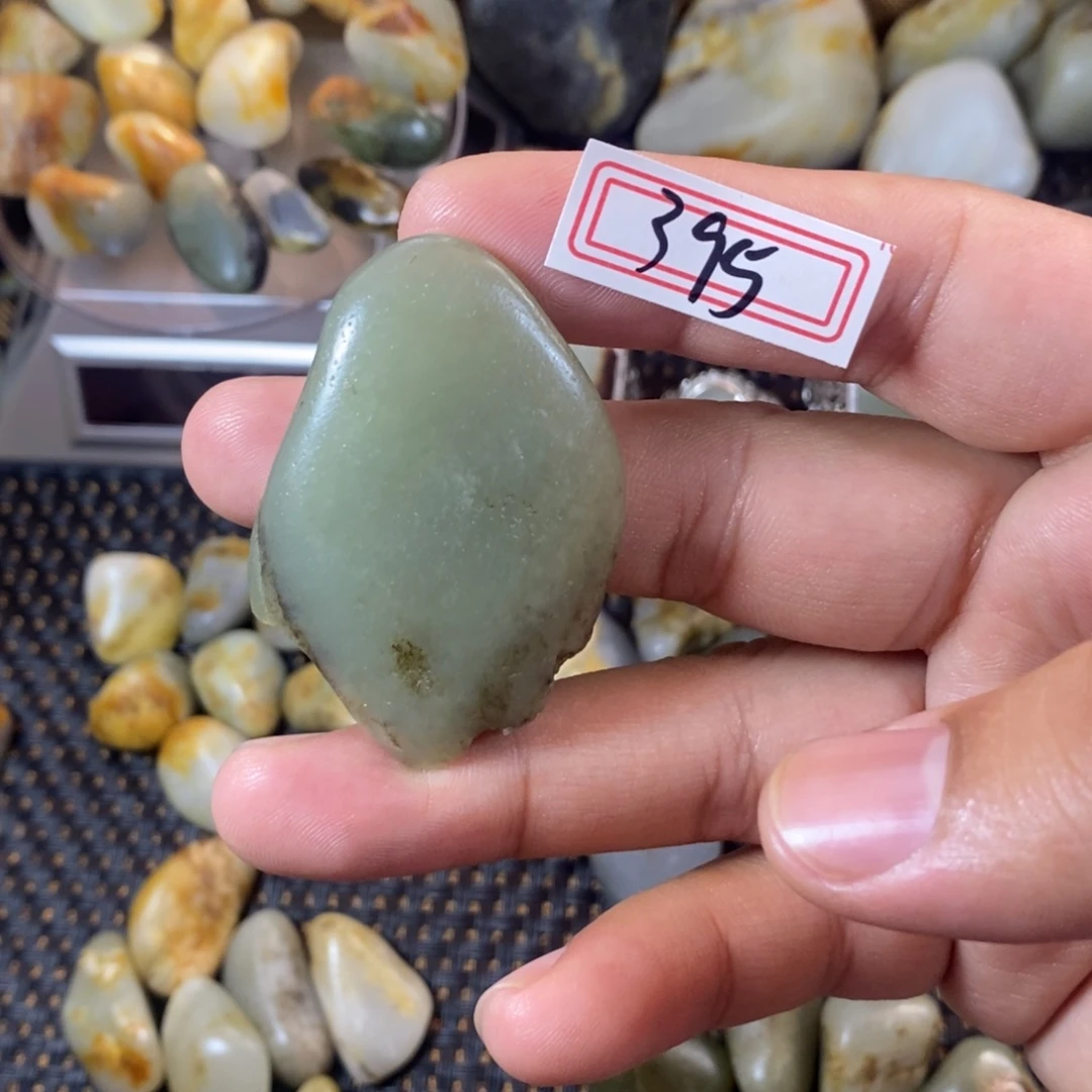 和田玉（糖玉）未镶嵌挂件