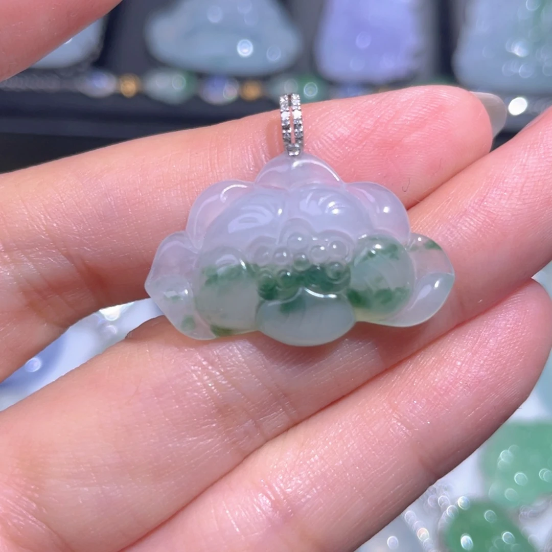 颈饰18K金镶嵌翡翠翡翠