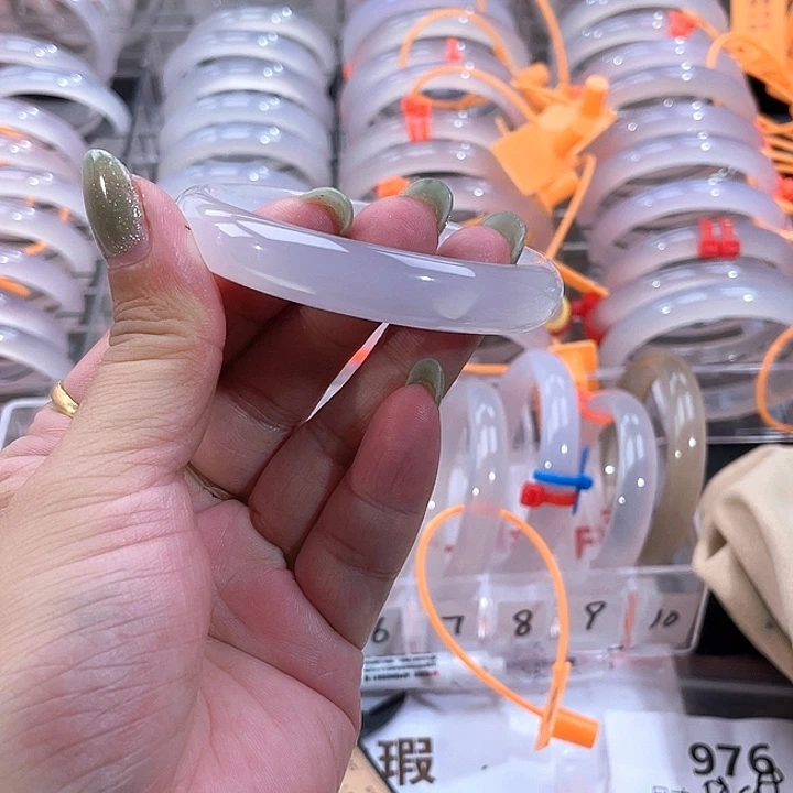 手镯玛瑙/玉髓未镶嵌