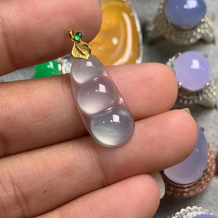 足金镶嵌翡翠耳饰天然翡翠四季豆吊坠