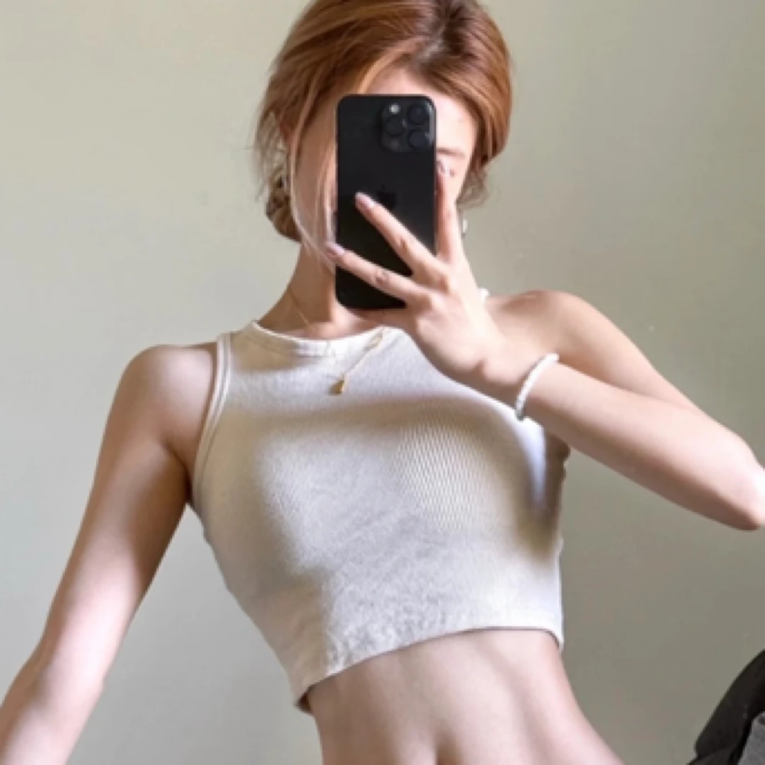 孤品全新女装夏季短款吊带背心女休闲氛围感美背显瘦时尚