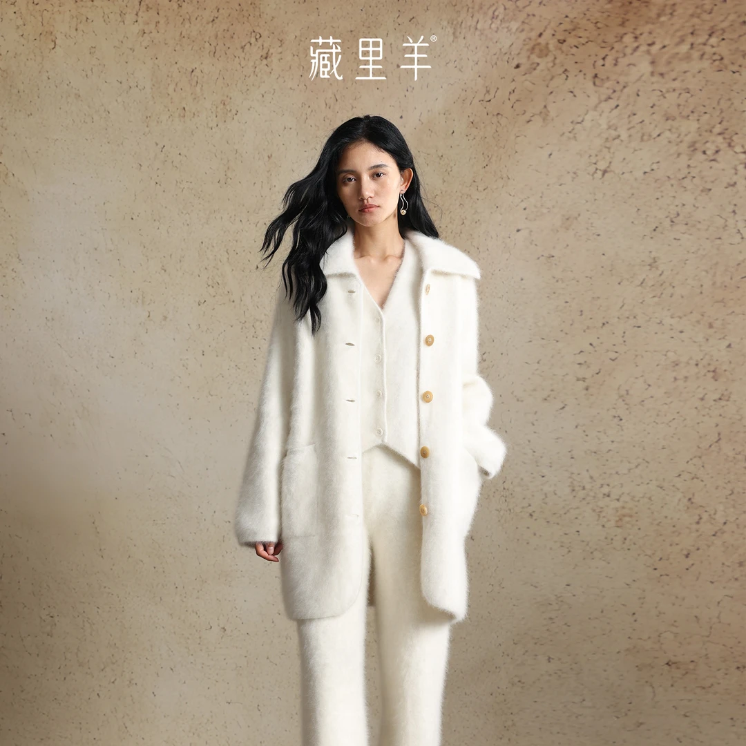 藏里羊【北美小动物毛毛】“雪顶佳人”秀场高定 贝贝白慵懒外套M1577