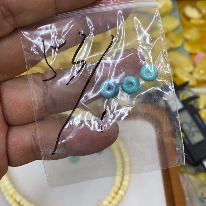 蜜蜡未镶嵌裸石多样性发货其一