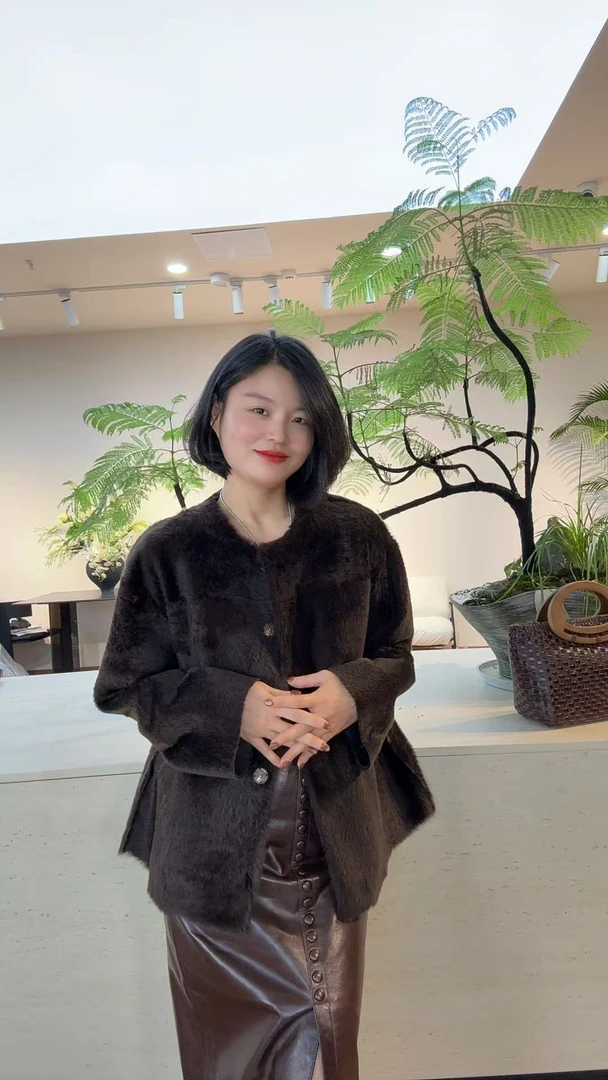 TANTAN 百搭轻奢气质早秋短外套2386