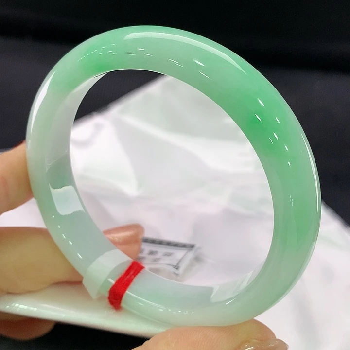 翡翠手镯未镶嵌正圈57.5